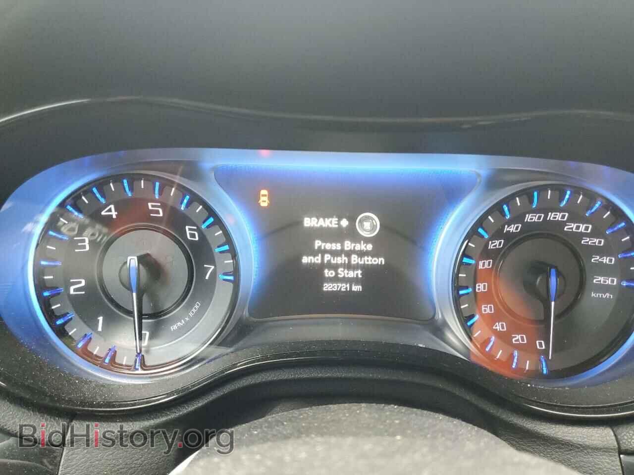 2017 CHRYSLER 300 - VIN: 2C3CCAGG4HH631522 - Фото 9