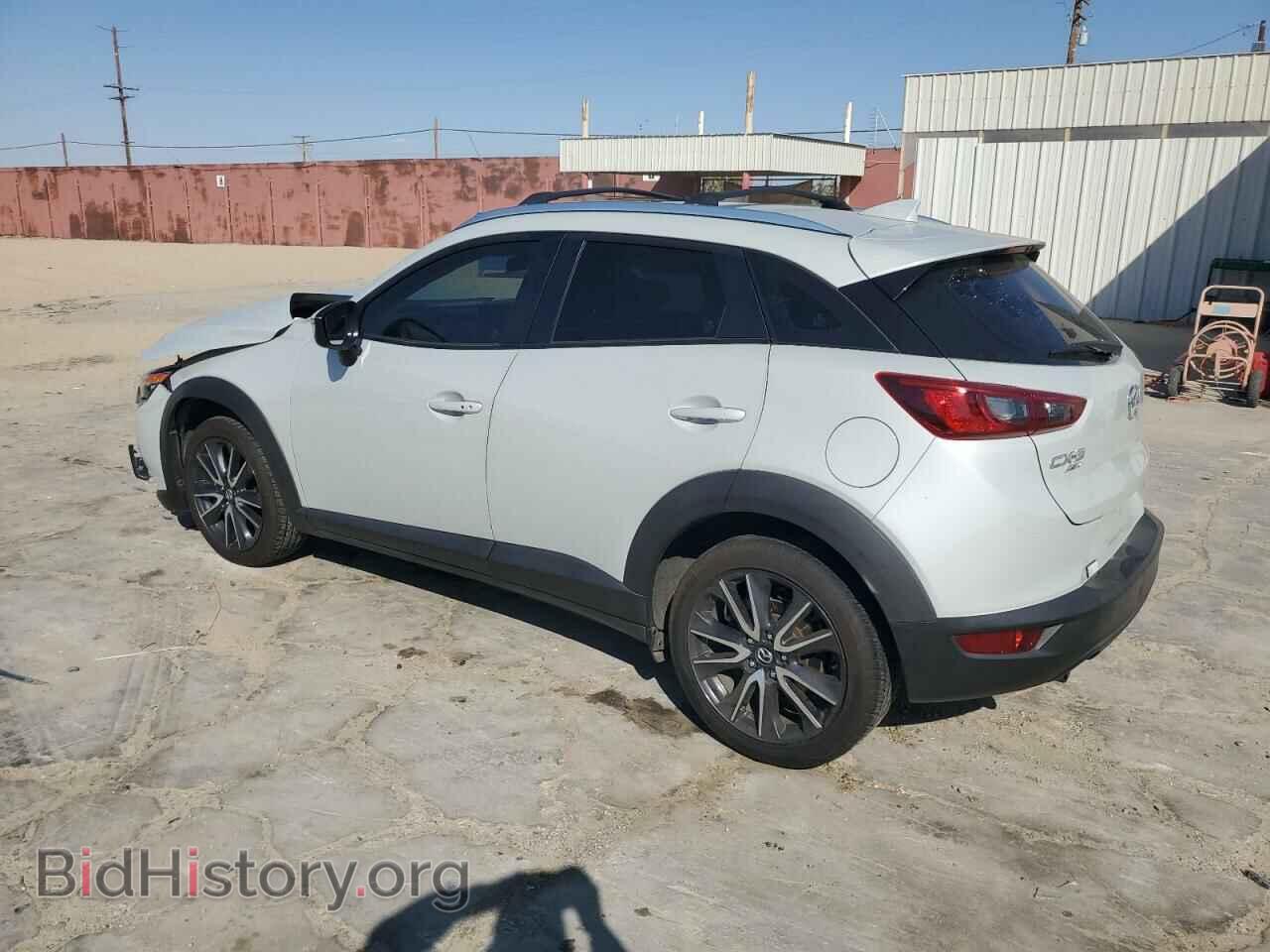2018 MAZDA CX-3 - VIN: JM1DKFC77J1324212 - Фото 2