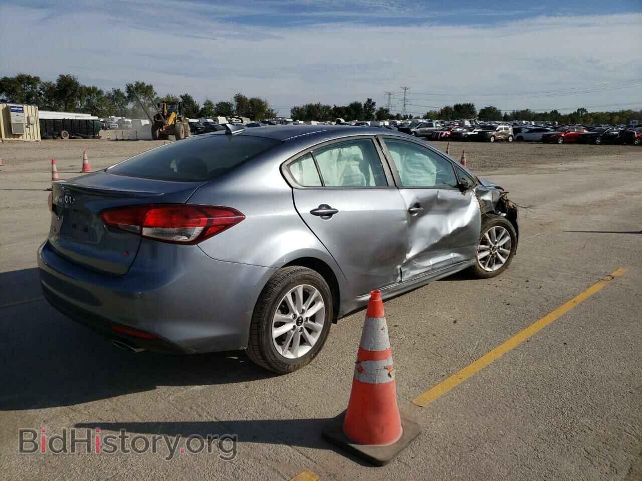 2017 KIA FORTE - VIN: 3KPFL4A78HE139879 - Фото 3