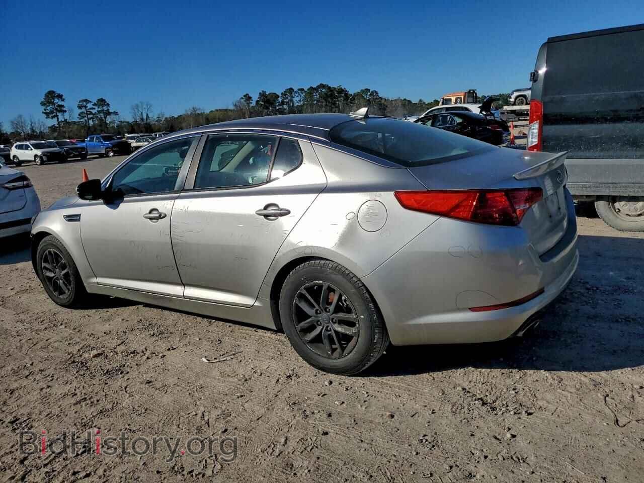 2011 KIA OPTIMA - VIN: KNAGM4A78B5133713 - Photo 2