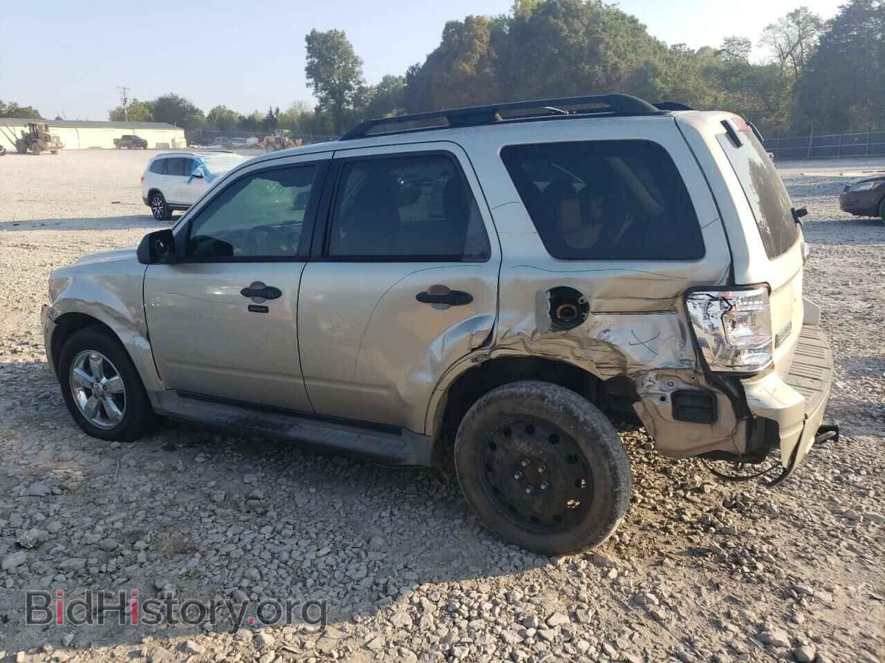 2011 FORD ESCAPE - VIN: 1FMCU0DG7BKA50289 - Фото 2