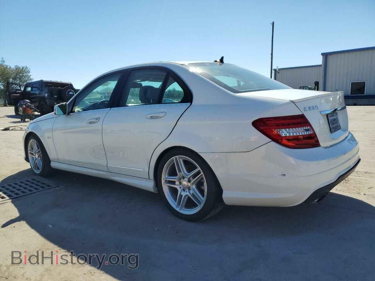 2012 MERCEDES-BENZ C-CLASS - VIN: WDDGF4HB2CA616037 - Фото 2