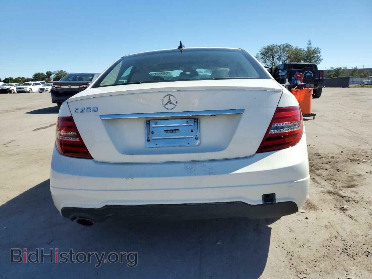 2012 MERCEDES-BENZ C-CLASS - VIN: WDDGF4HB2CA616037 - Фото 6