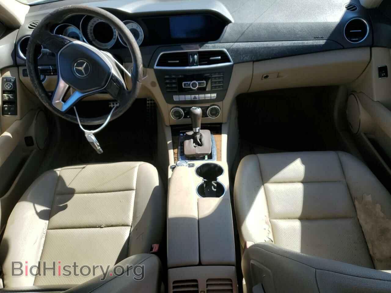 2012 MERCEDES-BENZ C-CLASS - VIN: WDDGF4HB2CA616037 - Фото 8