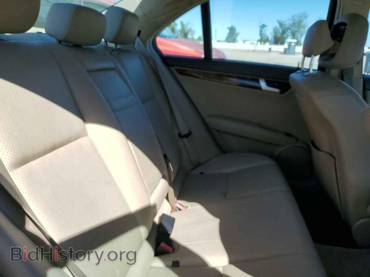 2012 MERCEDES-BENZ C-CLASS - VIN: WDDGF4HB2CA616037 - Фото 10