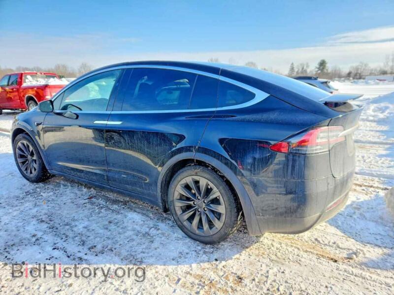 2019 Tesla MODEL X (VIN 5YJXCBE26KF160738) — фото 2 из 12