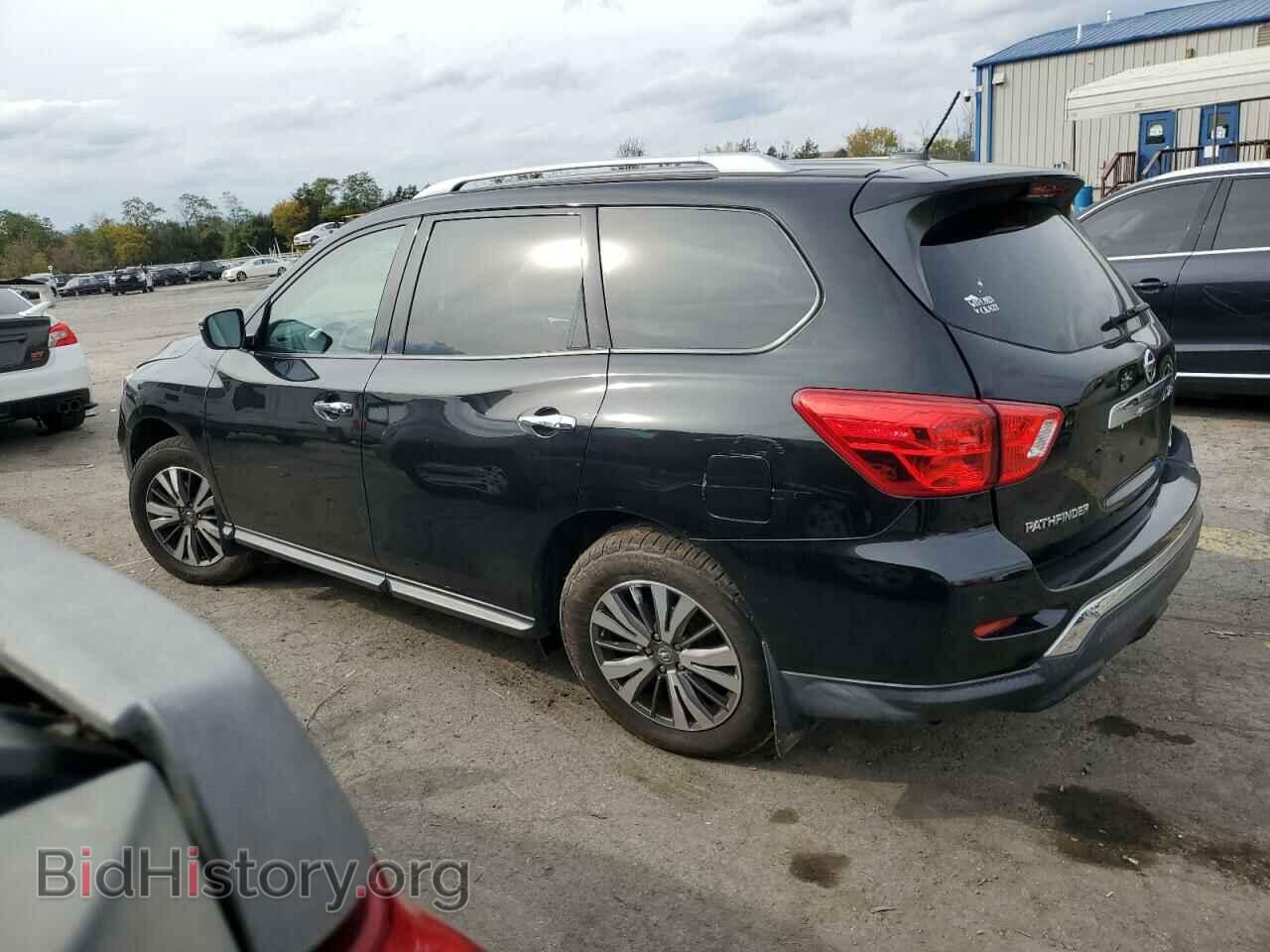 2017 NISSAN PATHFINDER - VIN: 5N1DR2MM7HC913666 - Фото 2