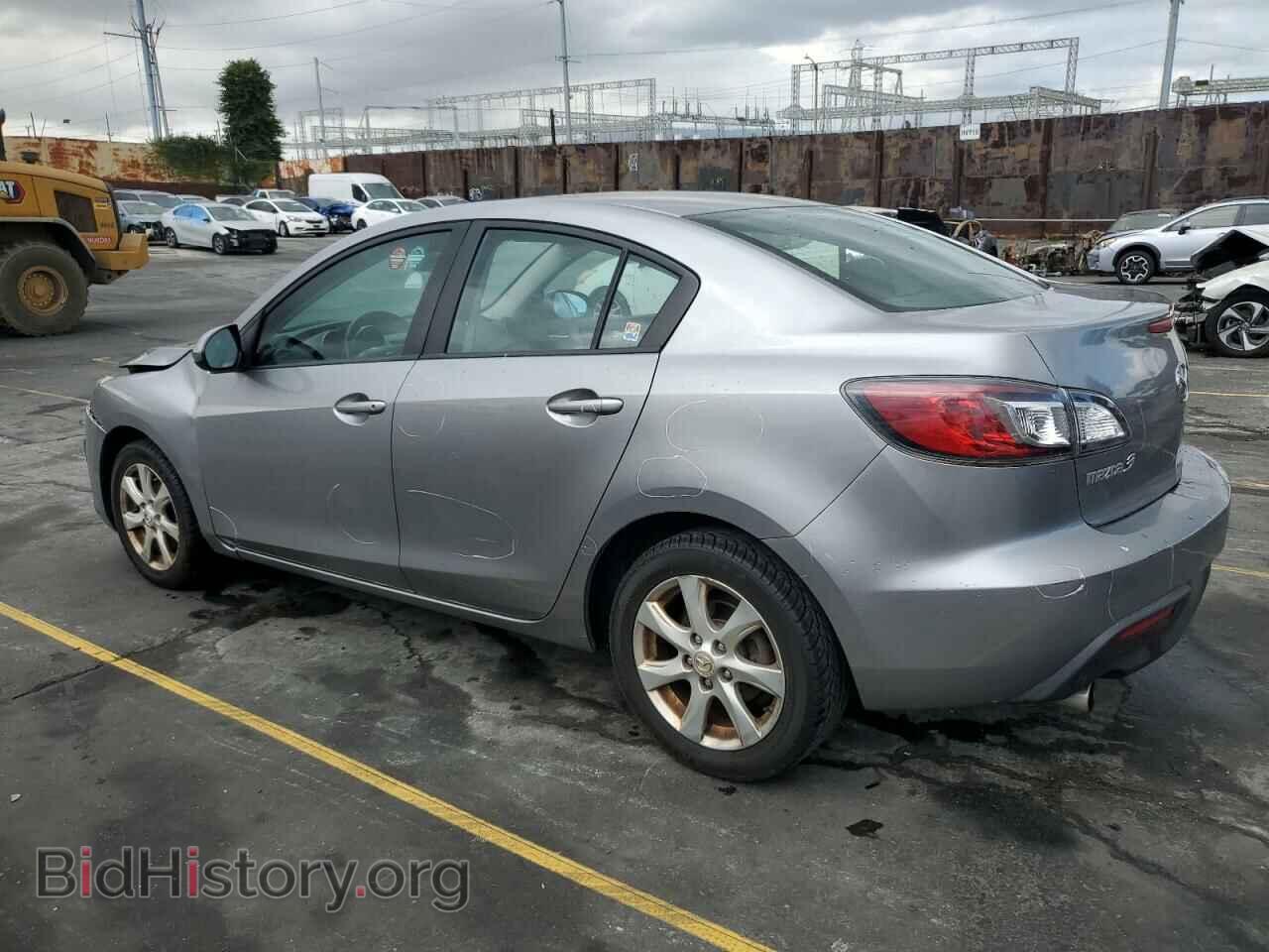 2010 MAZDA 3 - VIN: JM1BL1SG3A1325785 - Фото 2