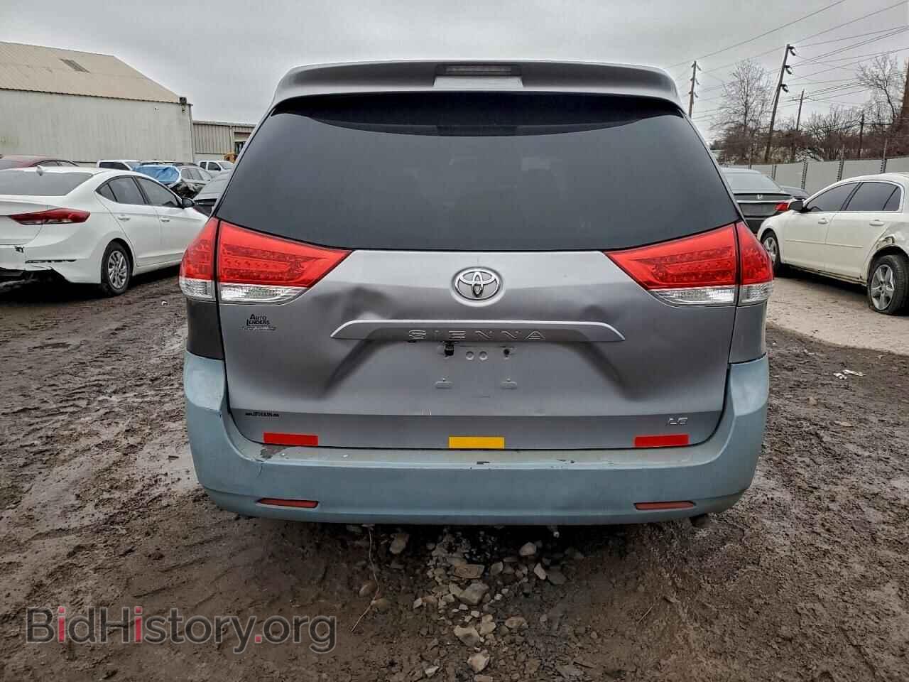 2011 TOYOTA All Models - VIN: 5TDZK3DCXBS076249 - Фото 6
