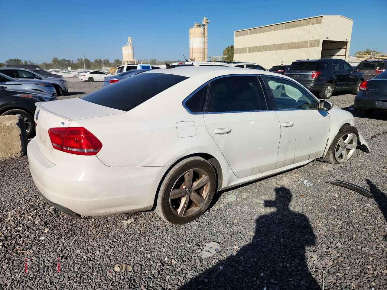 2012 VOLKSWAGEN PASSAT - VIN: 1VWBH7A33CC103240 - Фото 3