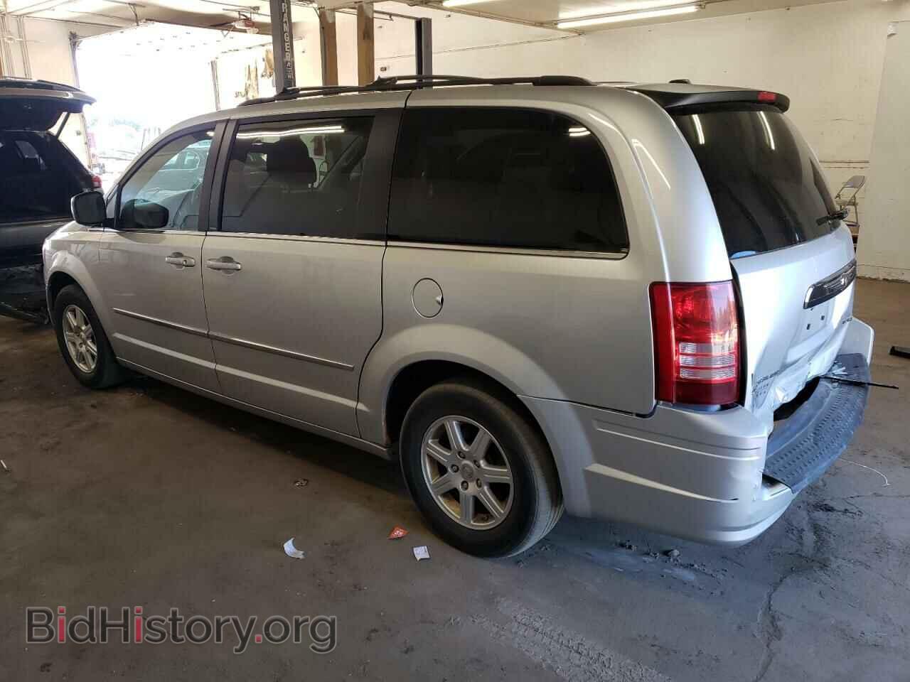 2010 CHRYSLER MINIVAN - VIN: 2A4RR5D11AR413110 - Фото 2