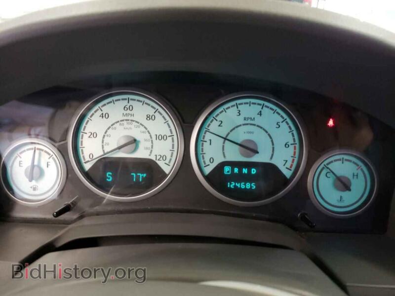 2010 Chrysler MINIVAN (VIN 2A4RR5D11AR413110) — photo 9 of 13