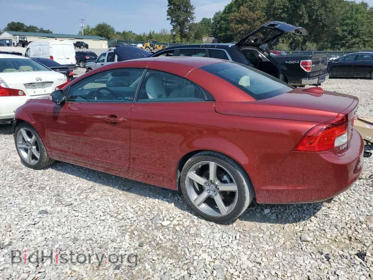 2011 VOLVO C70 - VIN: YV1672MC7BJ117524 - Фото 2