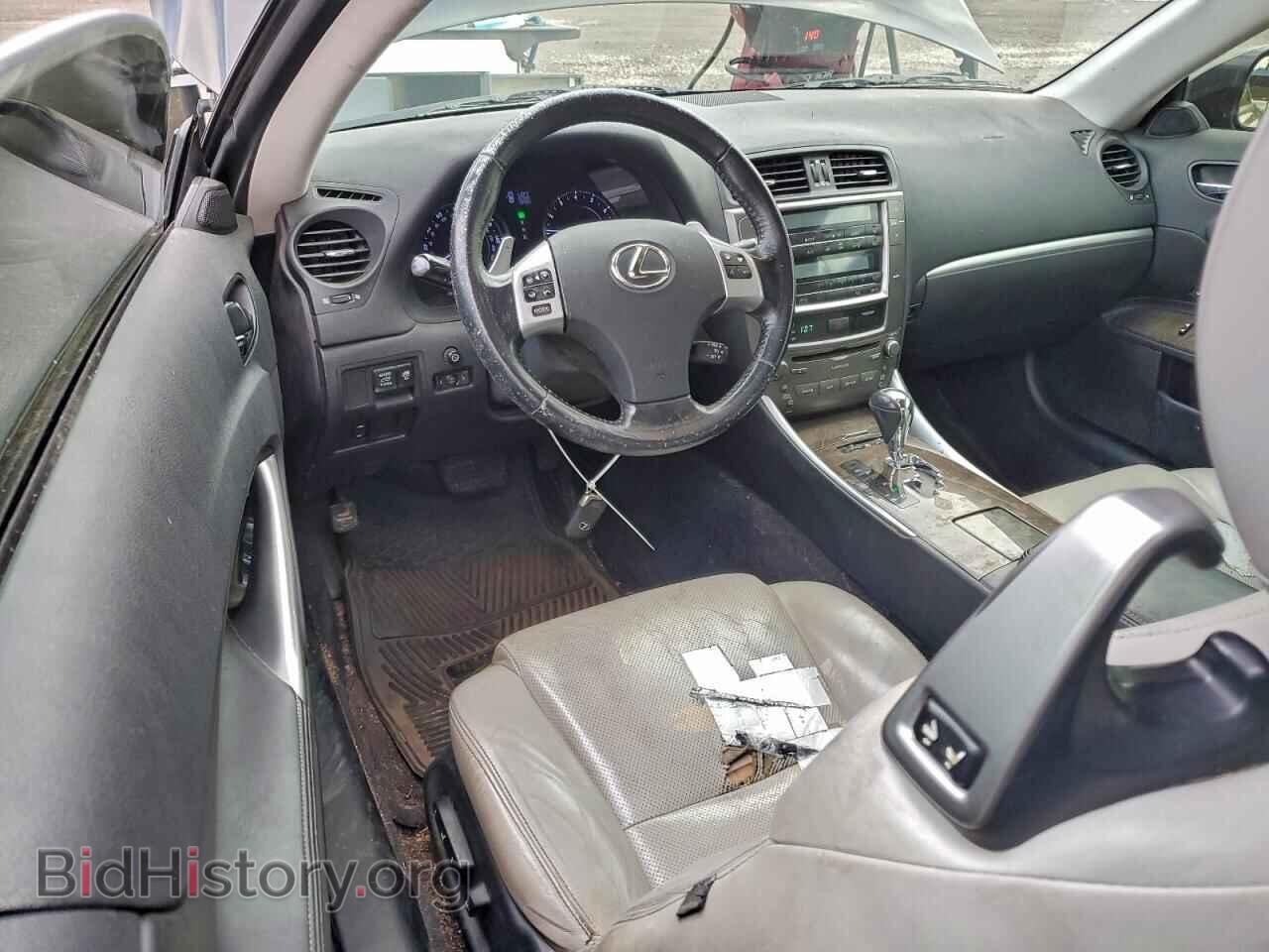 2011 LEXUS IS - VIN: JTHFF2C29B2519782 - Photo 8