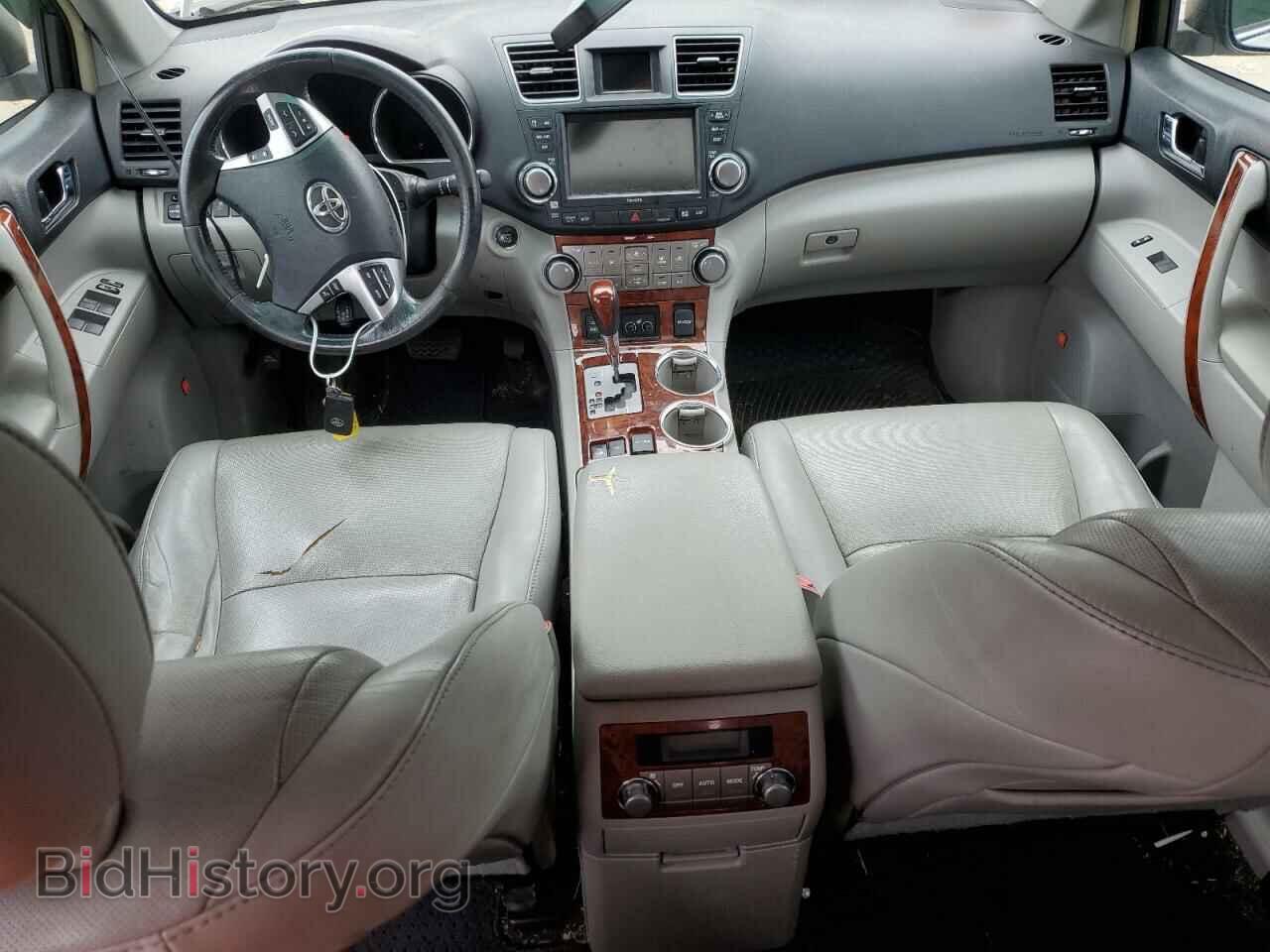 2011 TOYOTA HIGHLANDER - VIN: 5TDDK3EH4BS075599 - Фото 8