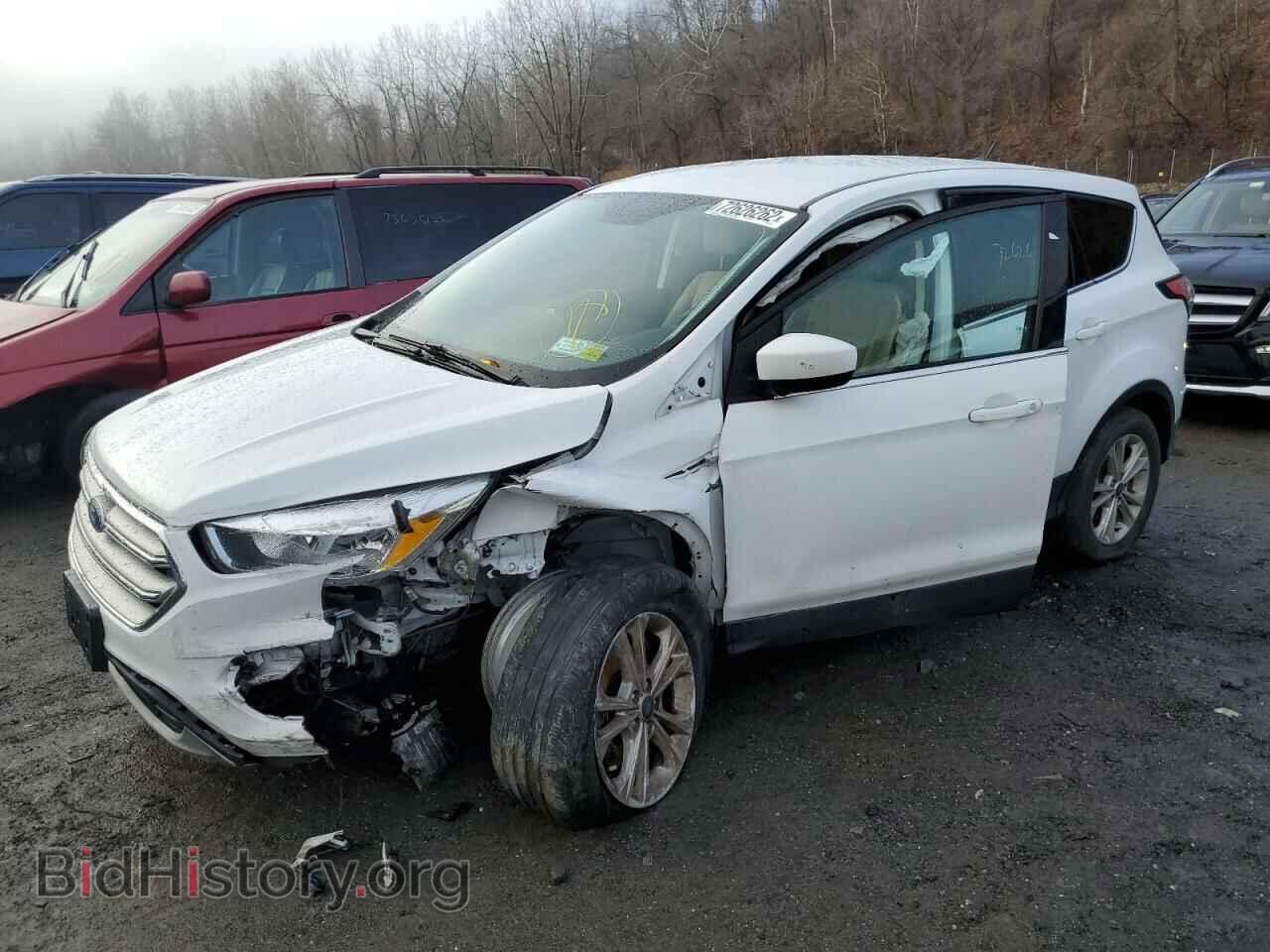 Фотография 1FMCU0GD6HUD44149 - FORD ESCAPE 2017