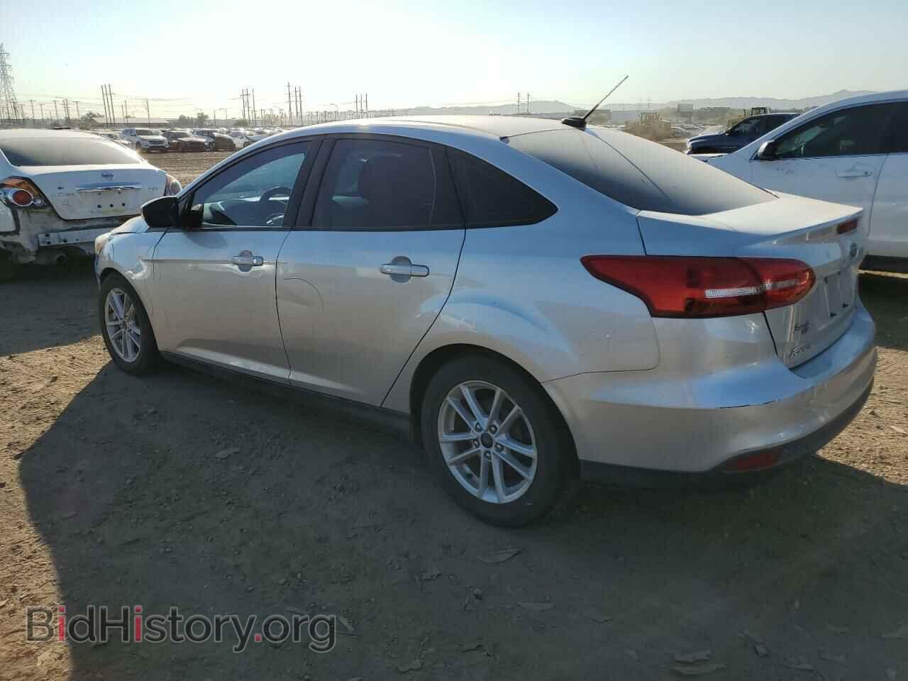 2017 FORD FOCUS - VIN: 1FADP3F23HL333428 - Фото 2