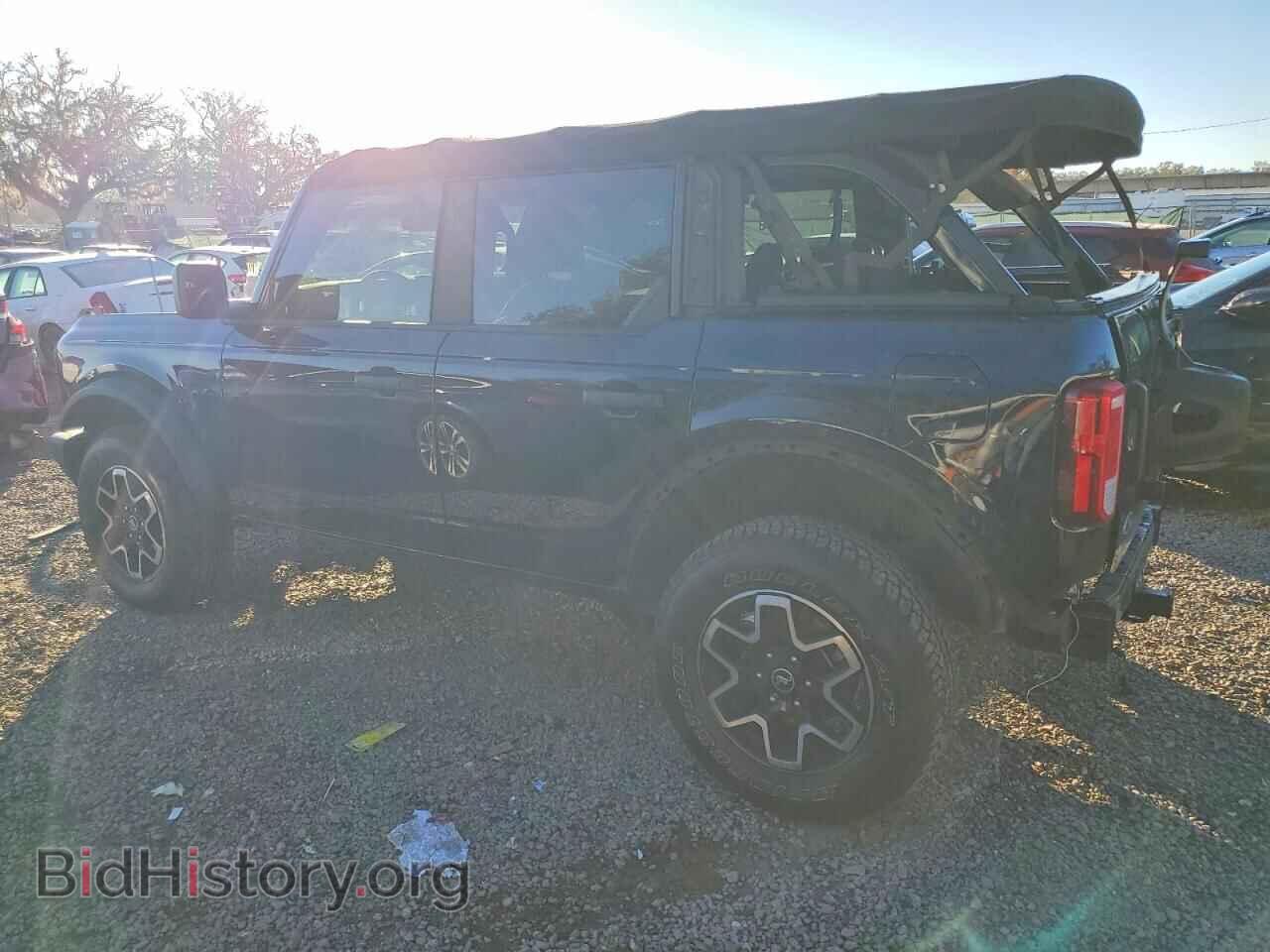 2021 FORD BRONCO - VIN: 1FMDE5BHXMLB05518 - Фото 2