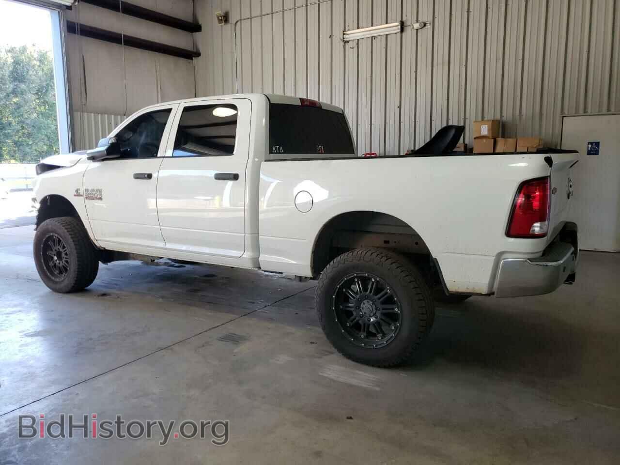 2015 RAM All Models - VIN: 3C6UR5CL1FG588559 - Photo 2
