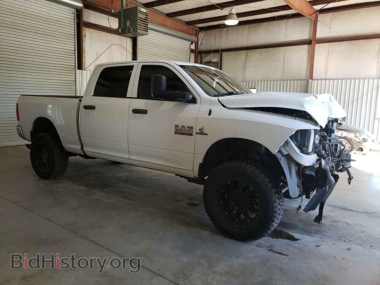 2015 RAM All Models - VIN: 3C6UR5CL1FG588559 - Photo 4