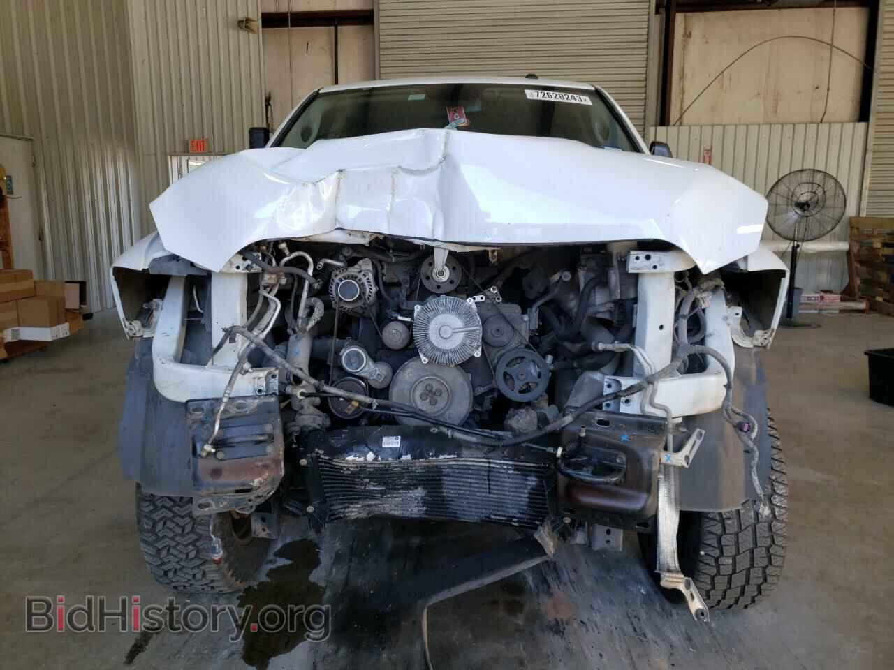 2015 RAM All Models - VIN: 3C6UR5CL1FG588559 - Photo 5
