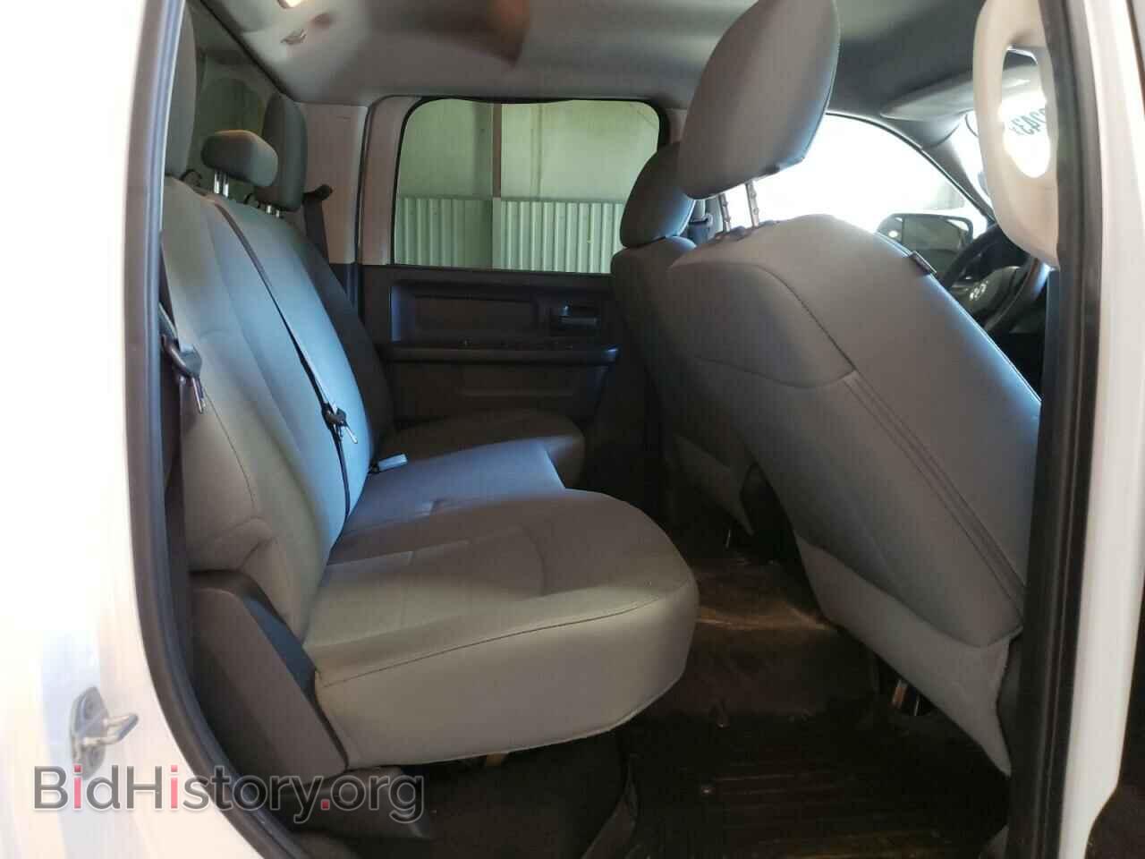 2015 RAM All Models - VIN: 3C6UR5CL1FG588559 - Photo 10