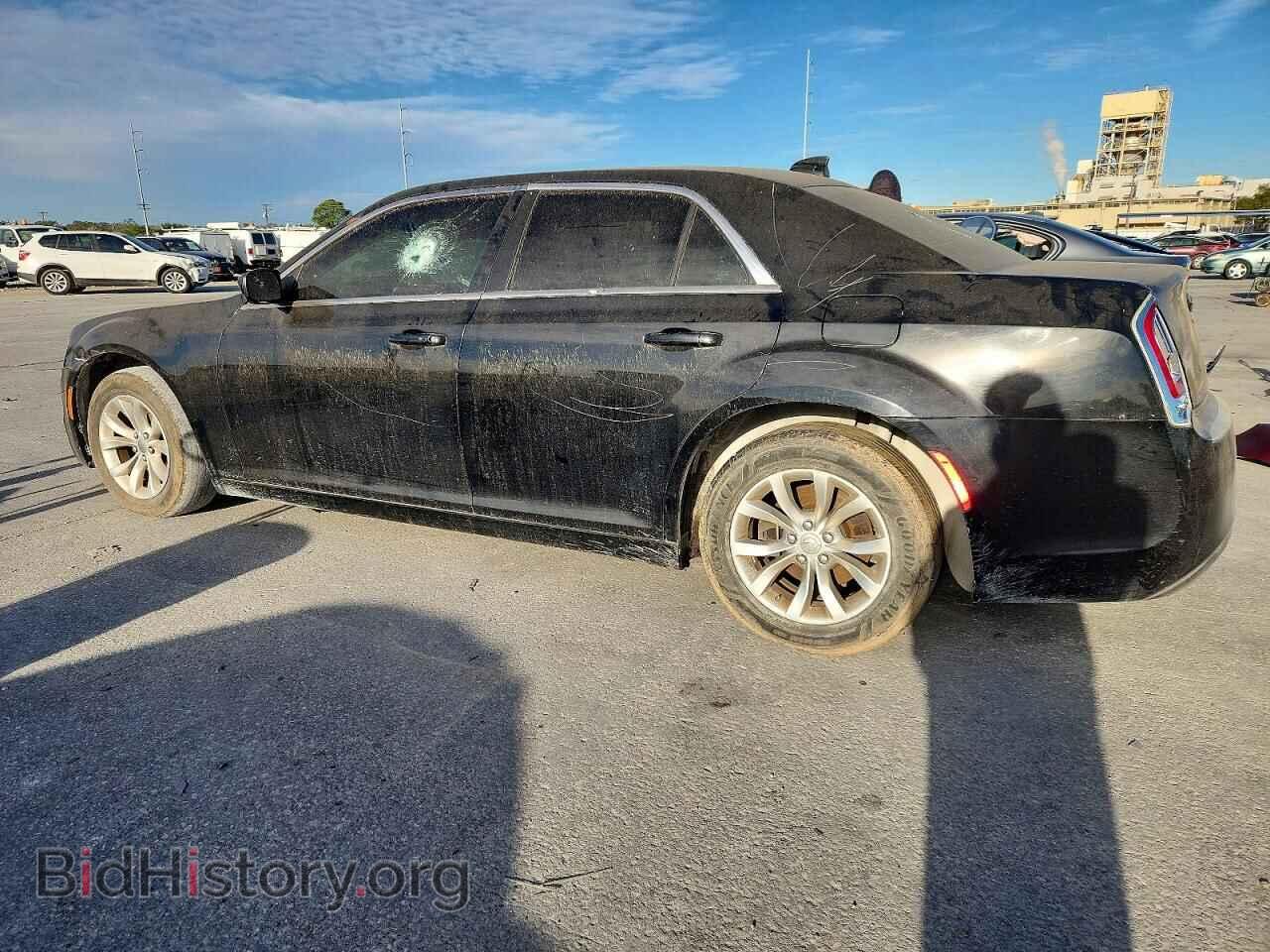 2015 CHRYSLER 300 - VIN: 2C3CCAAG1FH838097 - Фото 2