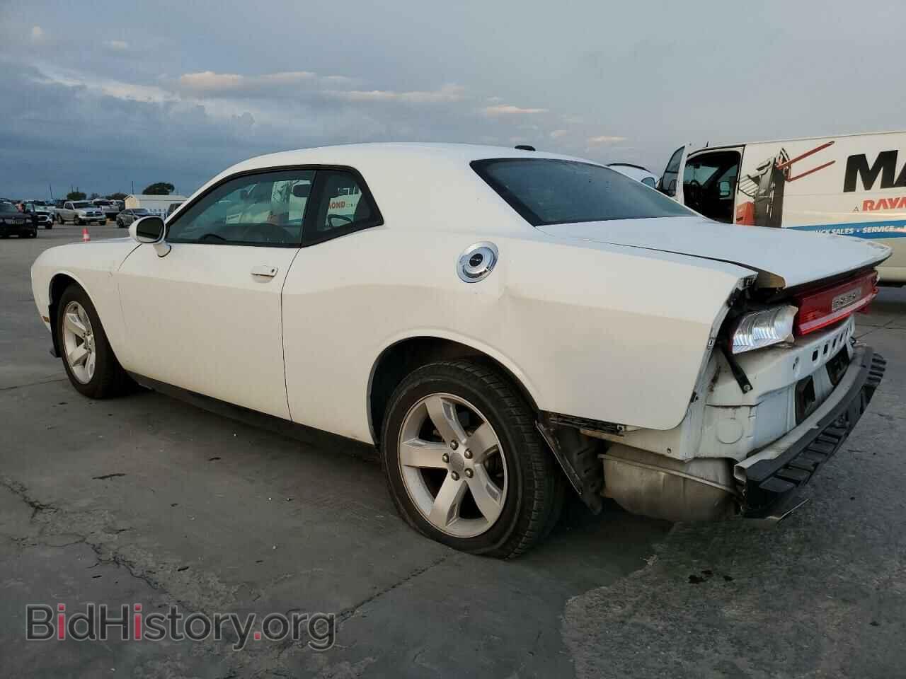 2014 DODGE CHALLENGER - VIN: 2C3CDYAG0EH101106 - Фото 2