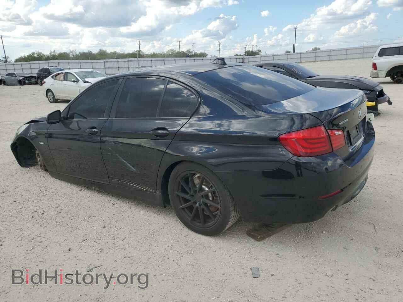 2013 BMW 5 SERIES - VIN: WBAFR7C5XDC823228 - Фото 2