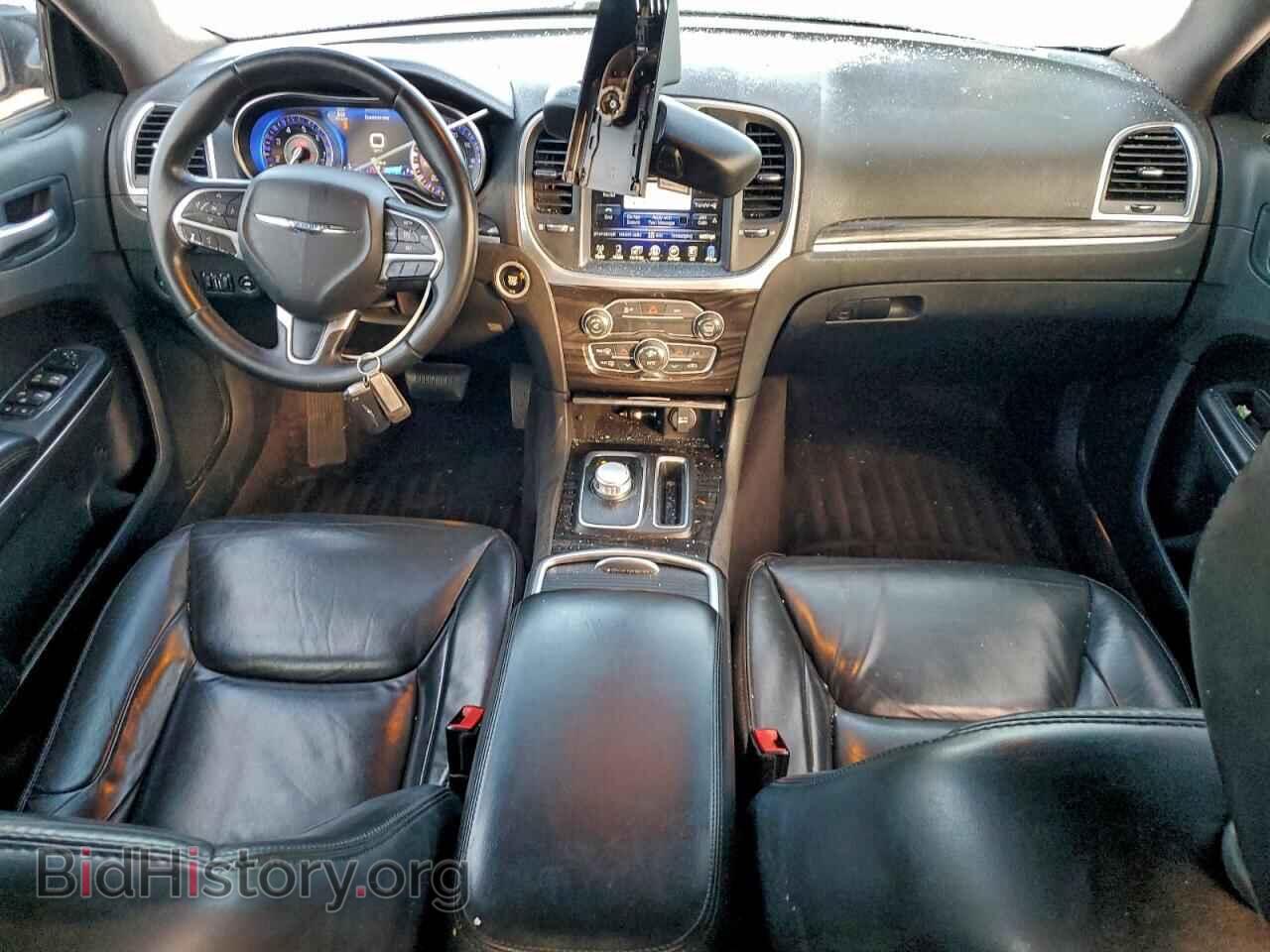 2016 CHRYSLER 300 - VIN: 2C3CCAAG4GH343913 - Фото 8