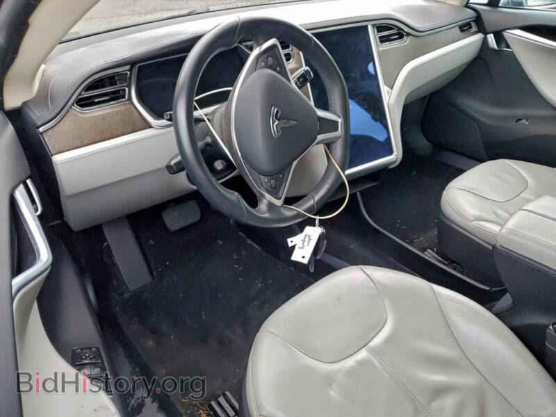 2013 Tesla MODEL S (VIN 5YJSA1CN2DFP03285) — фото 8 из 13