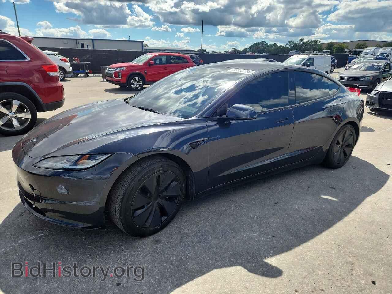 2024 Tesla MODEL 3 (VIN 5YJ3E1EA4RF724147) — photo 1 of 12, Copart, damage: side
