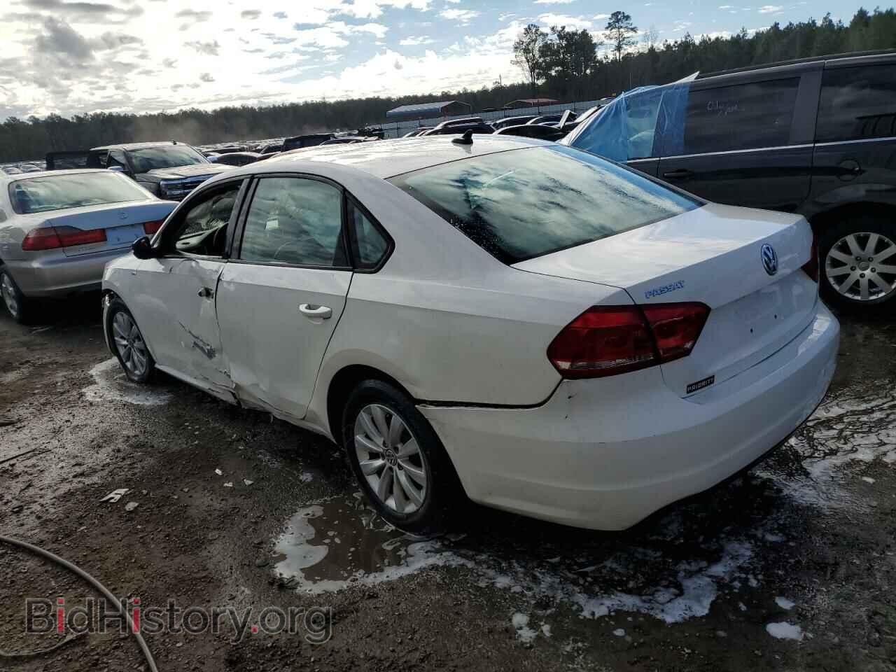 2015 VOLKSWAGEN PASSAT - VIN: 1VWAT7A35FC100483 - Фото 2