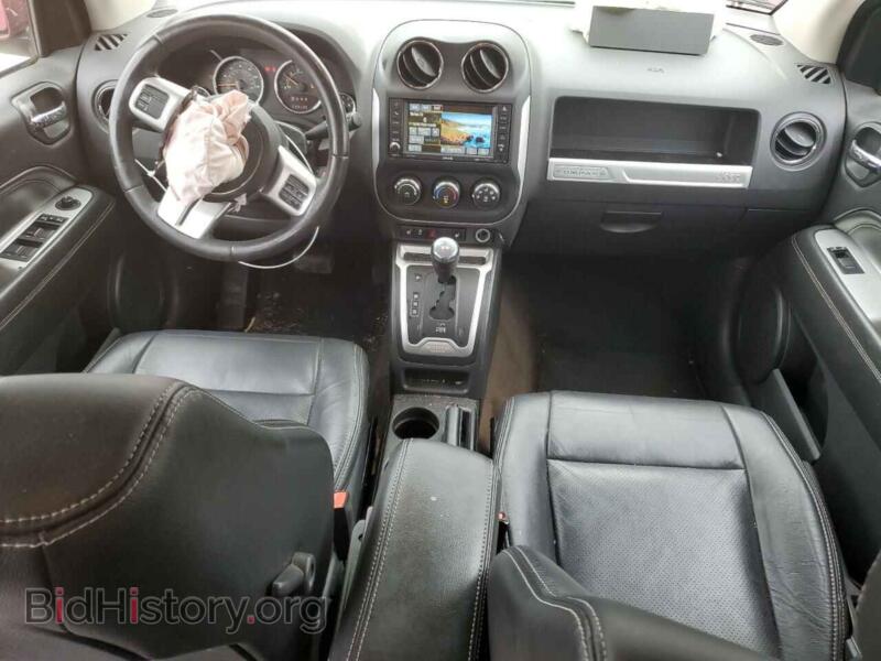 2017 Jeep COMPASS (VIN 1C4NJCEB3HD200180) — фото 8 из 13