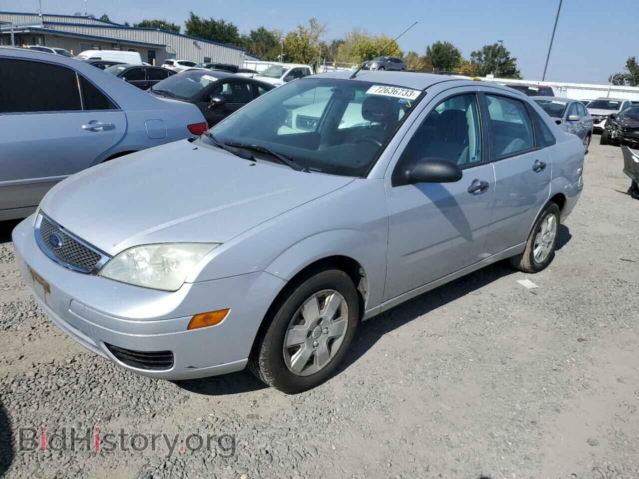 Photo 1FAFP34N67W360903 - FORD FOCUS 2007