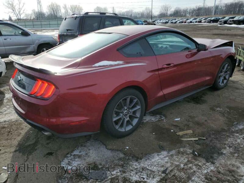 2018 Ford MUSTANG (VIN 1FA6P8TH7J5110740) — фото 3 из 12