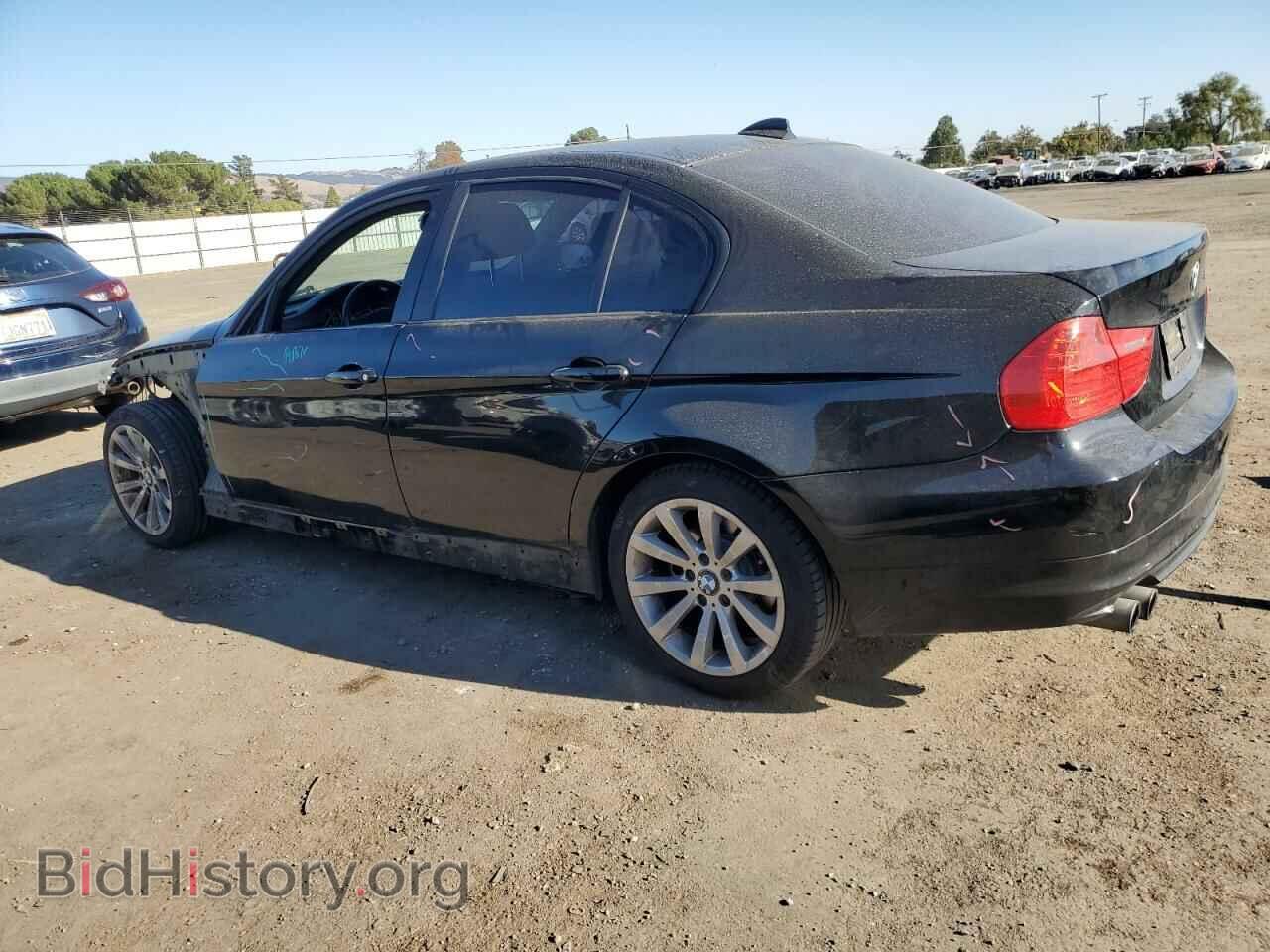 2011 BMW 3 SERIES - VIN: WBAPK7C5XBA973017 - Фото 2