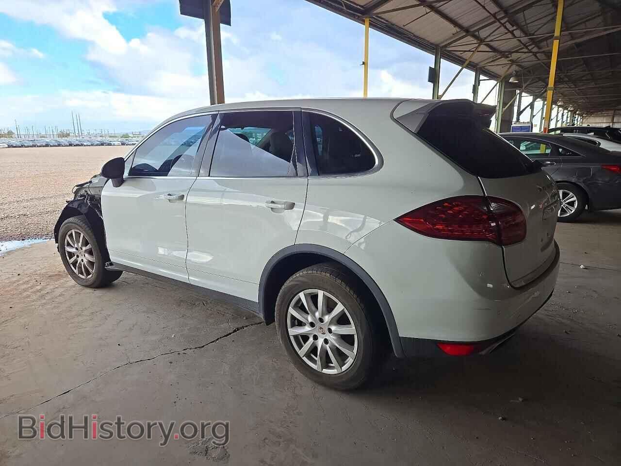 2012 PORSCHE CAYENNE - VIN: WP1AA2A27CLA06408 - Photo 2