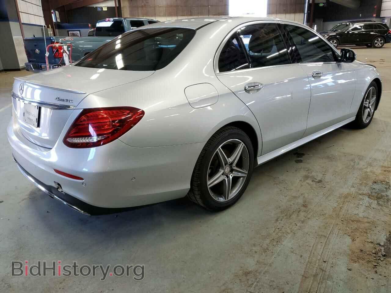 2017 MERCEDES-BENZ E-CLASS - VIN: WDDZF4KB3HA058952 - Фото 3