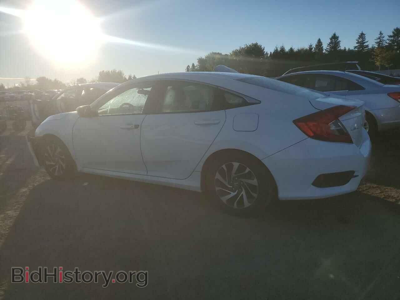 2017 HONDA CIVIC - VIN: 2HGFC2F84HH015846 - Фото 2