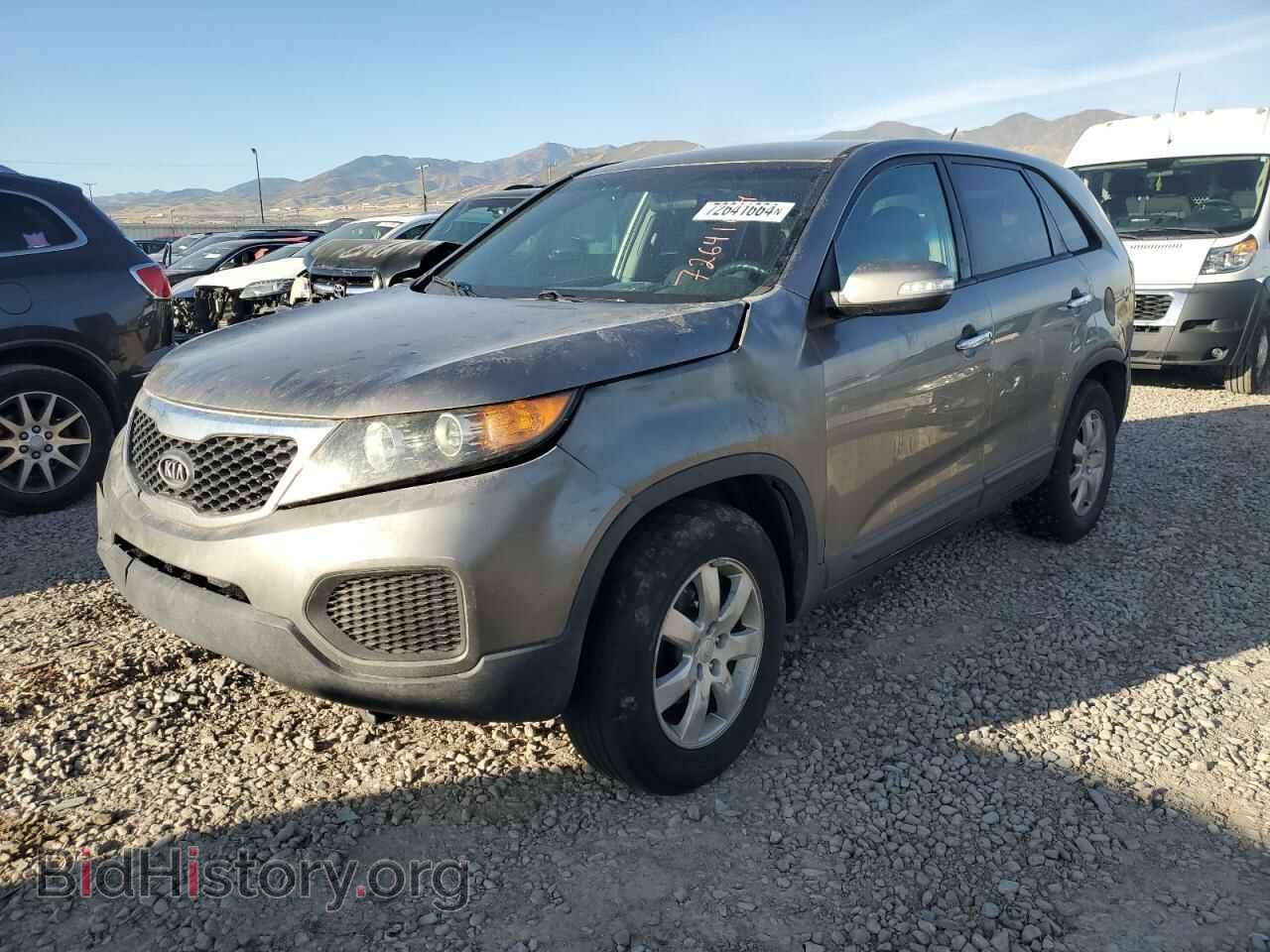 Photo 5XYKT3A10BG127627 - KIA SORENTO 2011