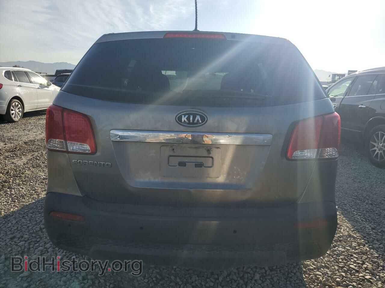 2011 KIA SORENTO - VIN: 5XYKT3A10BG127627 - Фото 6