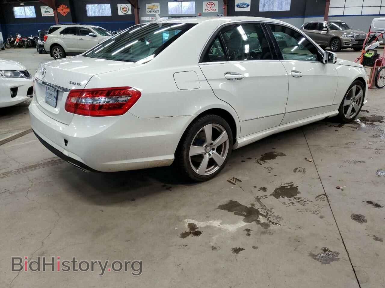 2011 MERCEDES-BENZ E-CLASS - VIN: WDDHF8HB8BA312088 - Фото 3