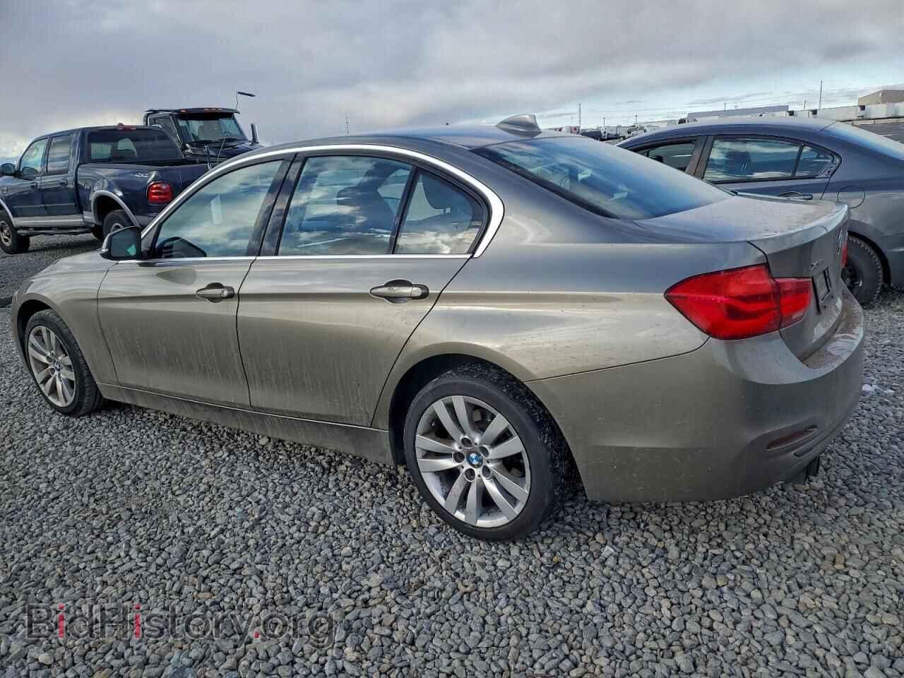 2017 BMW 3 SERIES - VIN: WBA8D9G3XHNU61519 - Фото 2