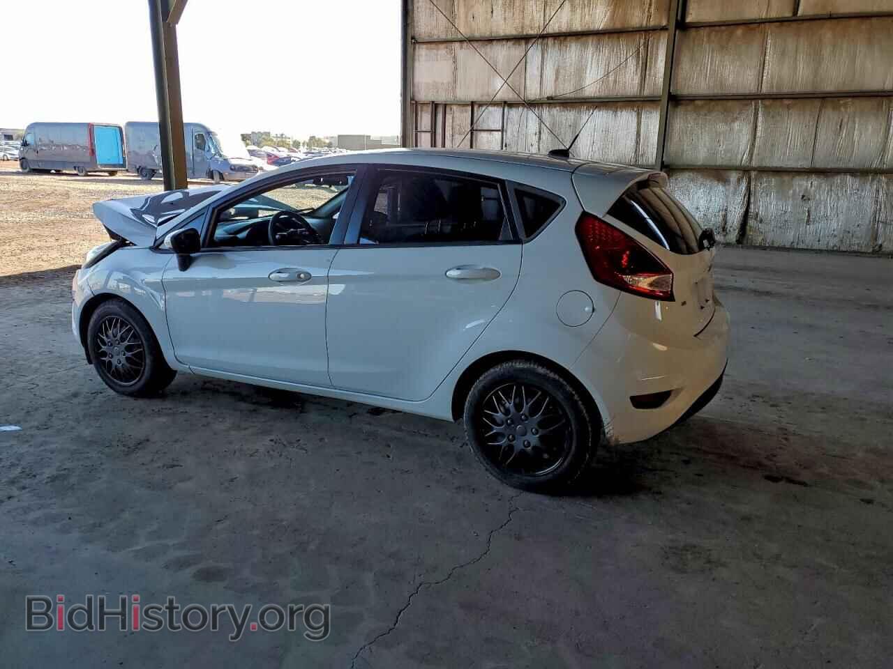 2013 FORD FIESTA - VIN: 3FADP4EJ6DM227045 - Фото 2