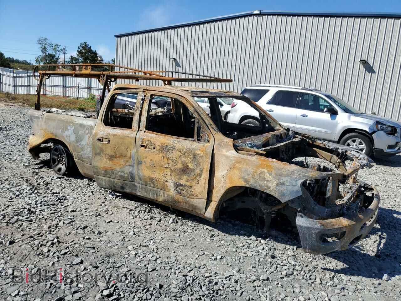 2019 RAM 1500 - VIN: 1C6RRECT3KN613646 - Фото 4