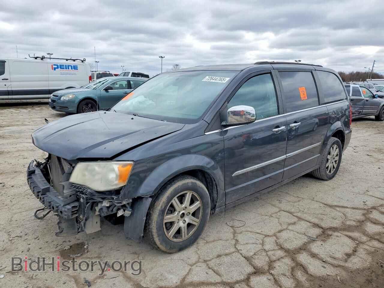Photo 2A4RR8DG5BR704622 - CHRYSLER MINIVAN 2011