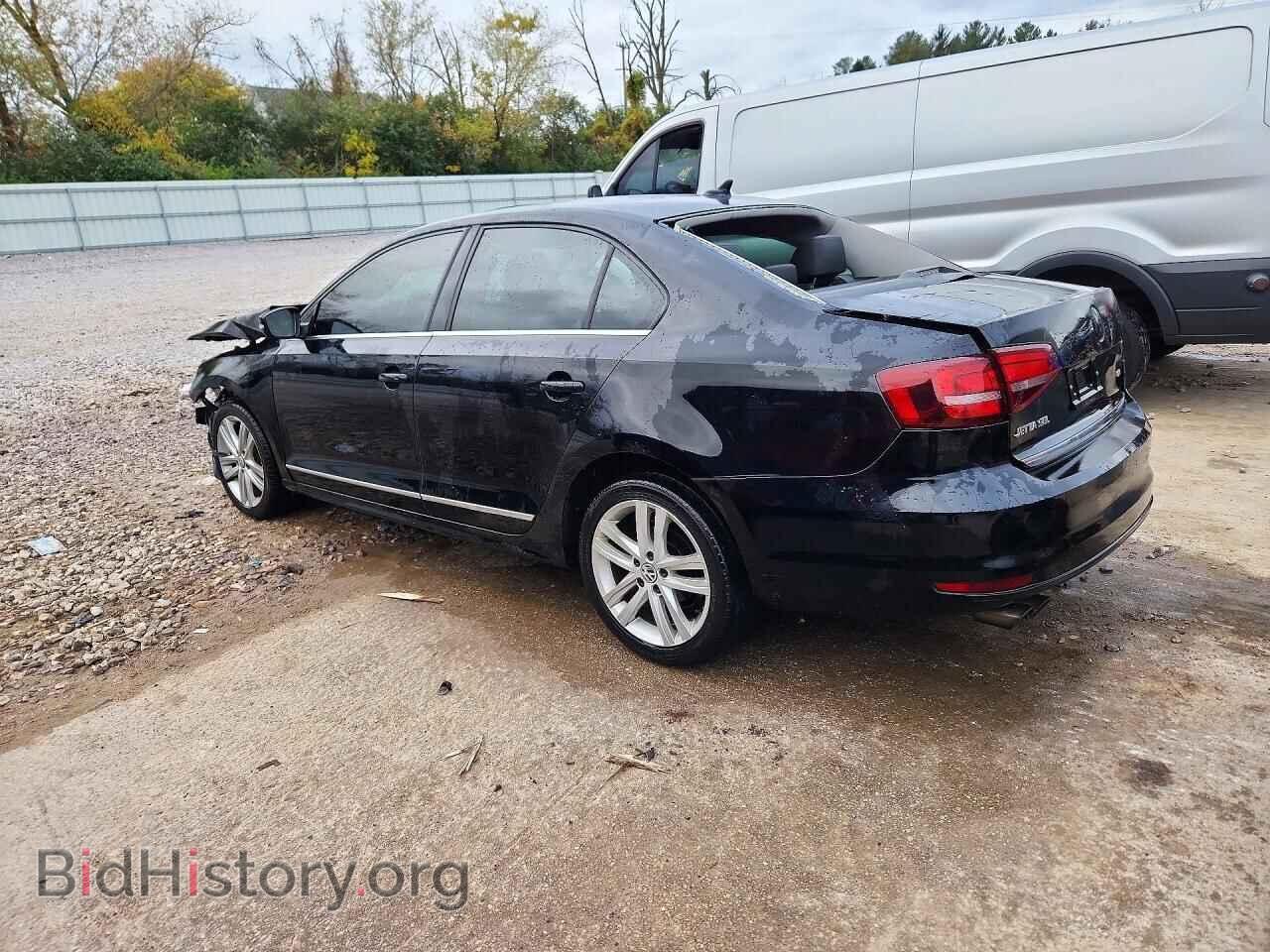 2017 Volkswagen JETTA (VIN 3VWL17AJ7HM318567) — фото 2 из 15