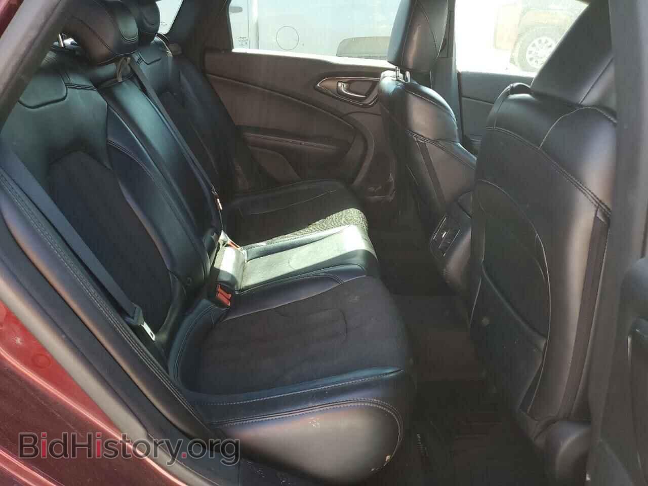 2016 CHRYSLER 200 - VIN: 1C3CCCDG3GN135617 - Фото 10