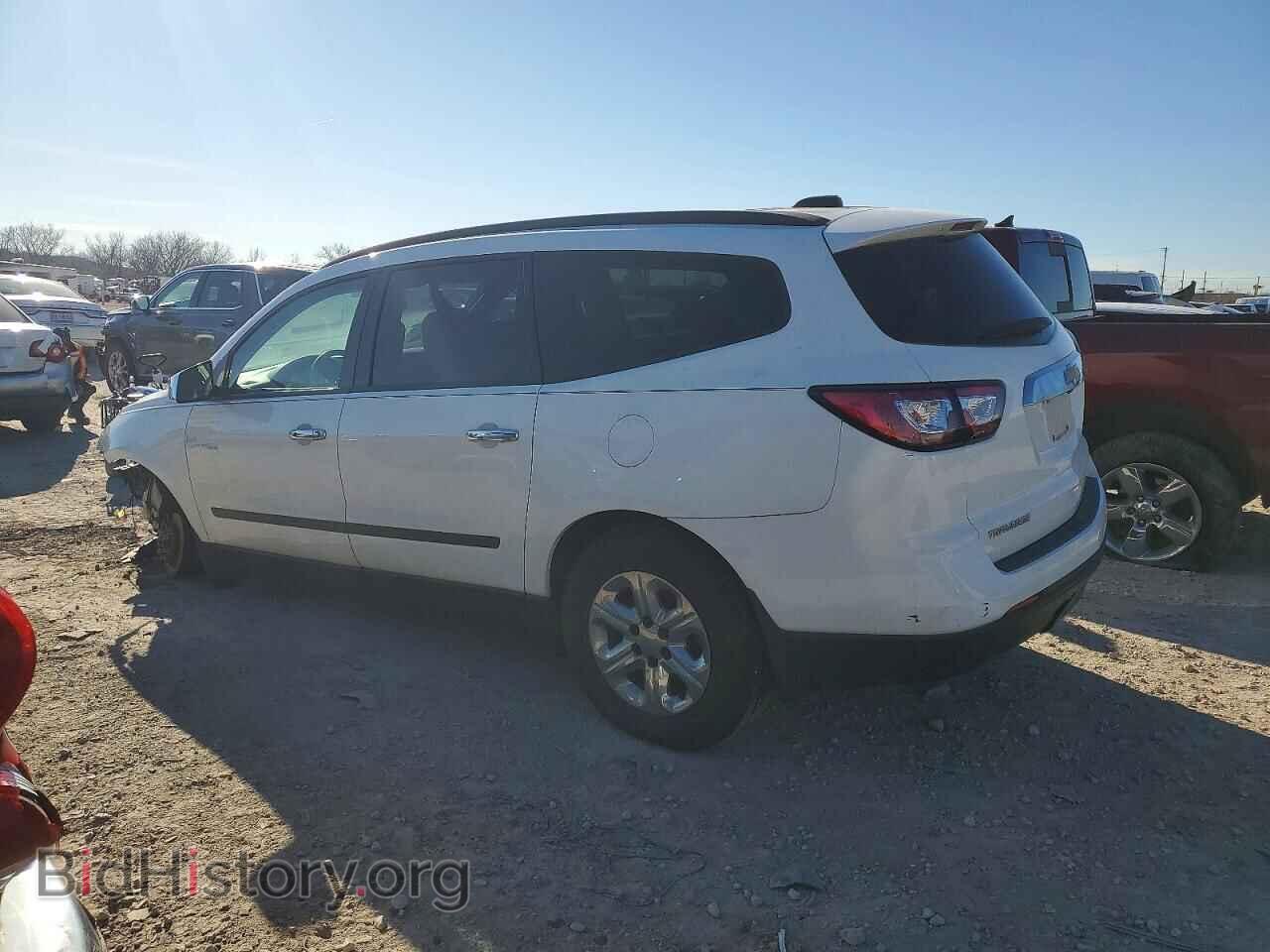 2017 CHEVROLET TRAVERSE - VIN: 1GNKRFED4HJ247189 - Фото 2